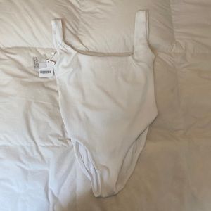 Monday Swimwear Sardinia one-piece, white sand crinkle, Large